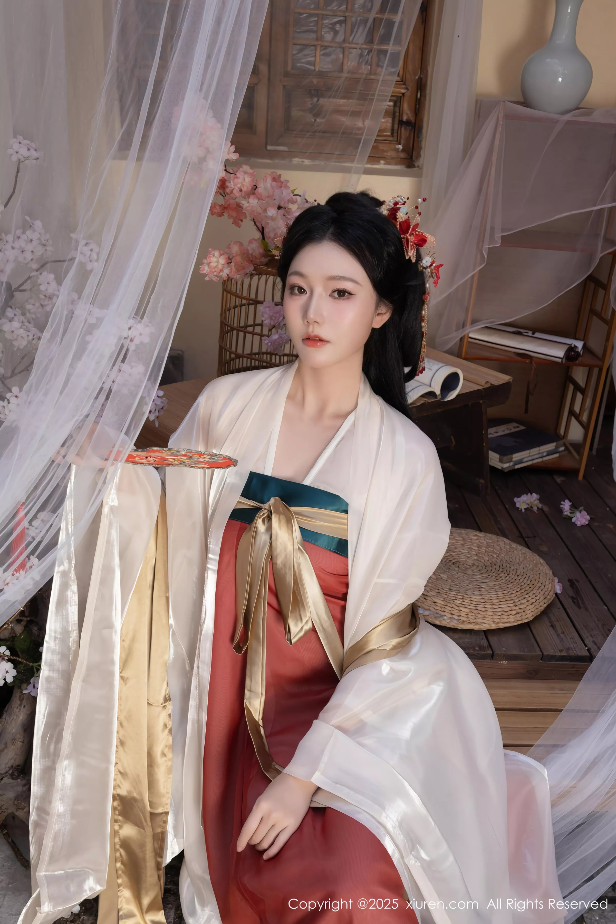 XiuRen第10223期_模特合集女神陆萱萱＆安然anran激情互动薄纱古装撩人诱惑写真80P