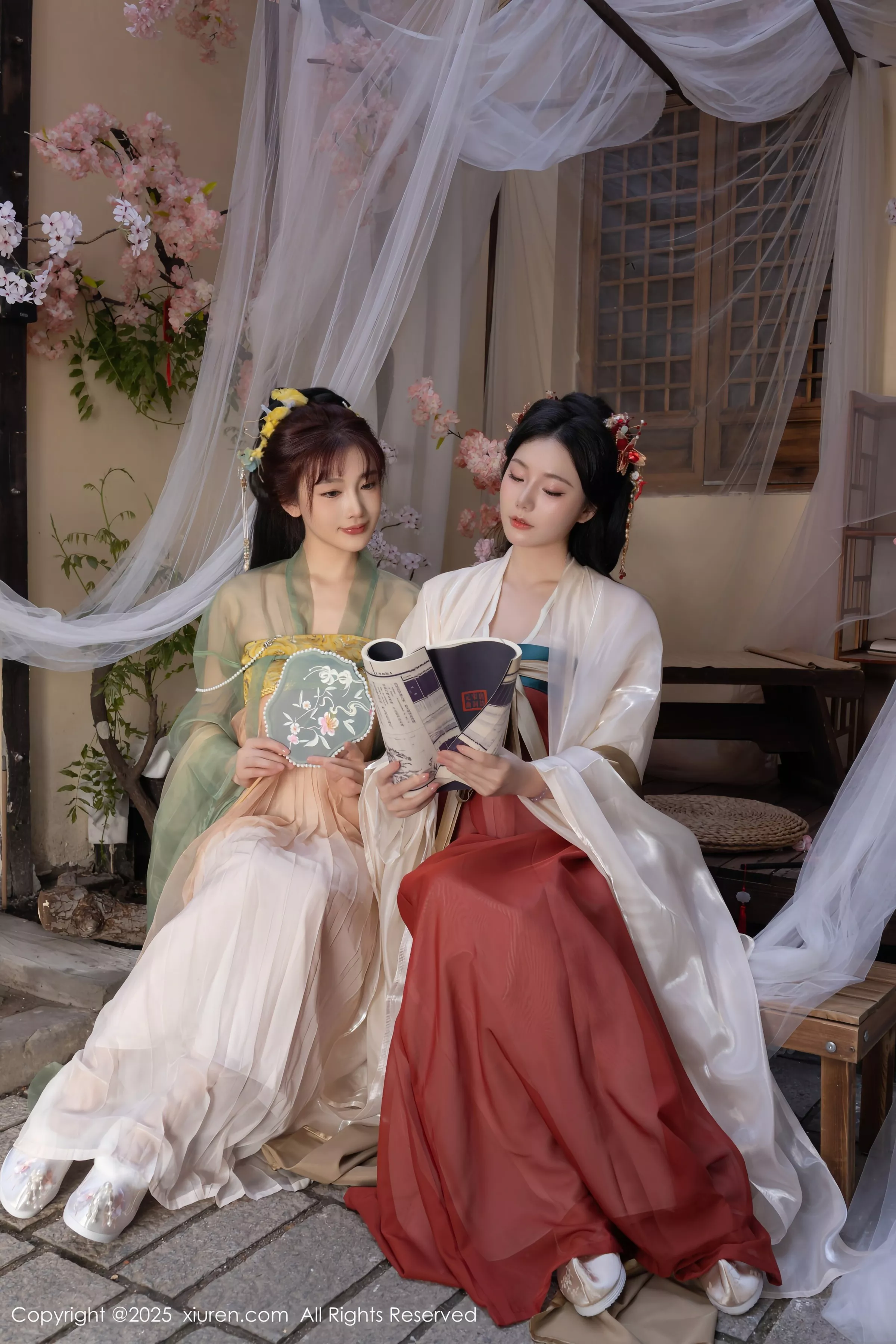 XiuRen第10223期_模特合集女神陆萱萱＆安然anran激情互动薄纱古装撩人诱惑写真80P