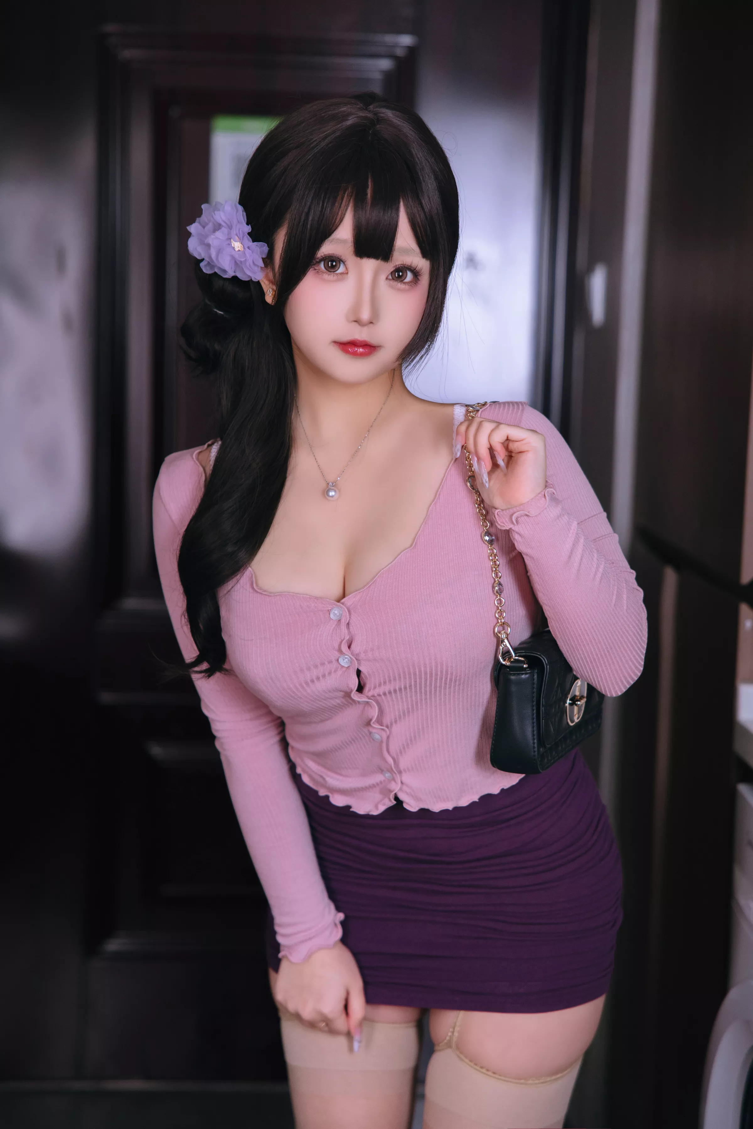 Cosplay美女日奈娇小妈主题私房性感紫色薄纱裙露性感内衣配超薄肉丝秀丰腴身材诱惑写真175P