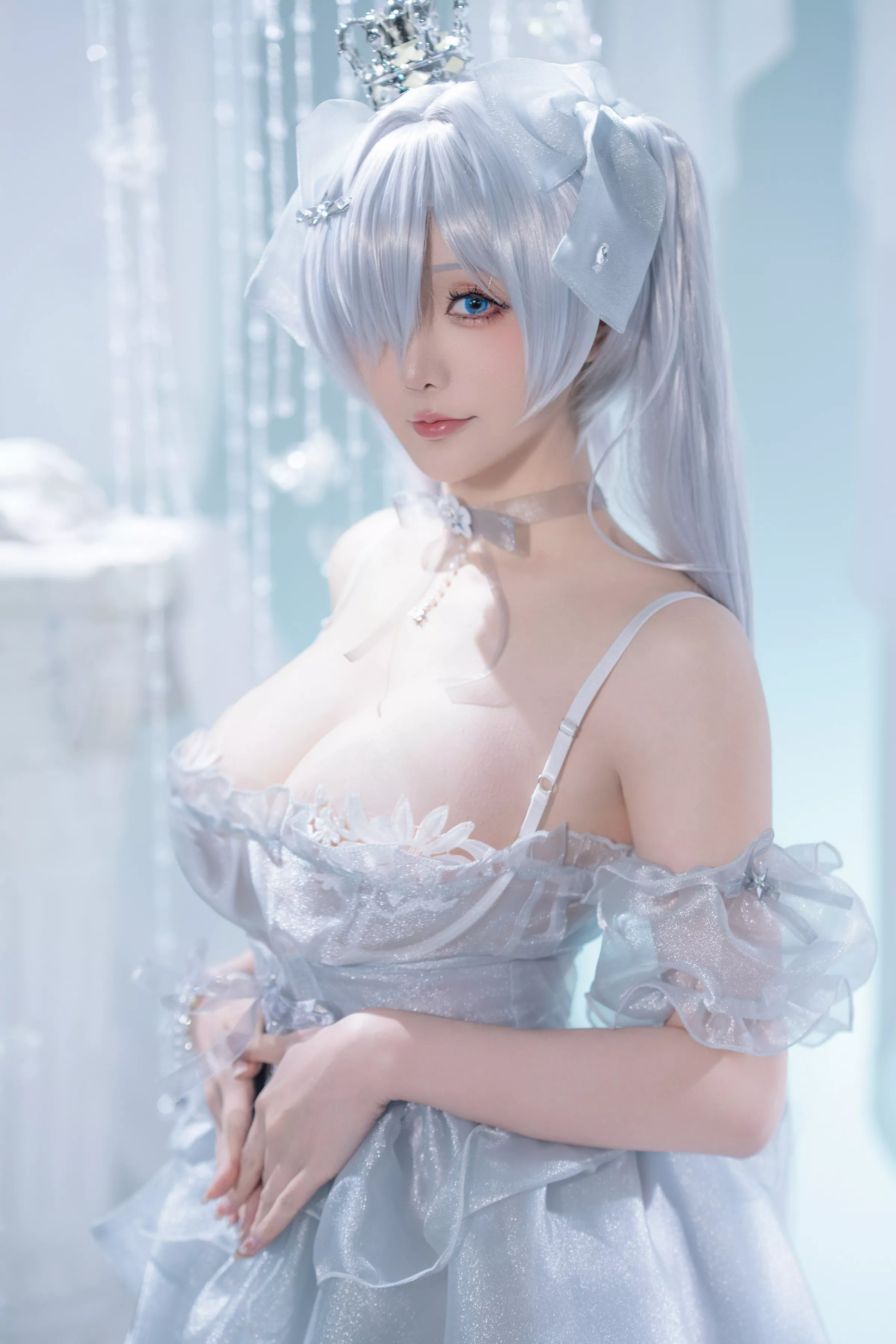 Coser小姐姐星之迟迟25年3月计划D灰姑娘主题性感灰色薄纱长裙秀丰腴身姿诱惑写真37P