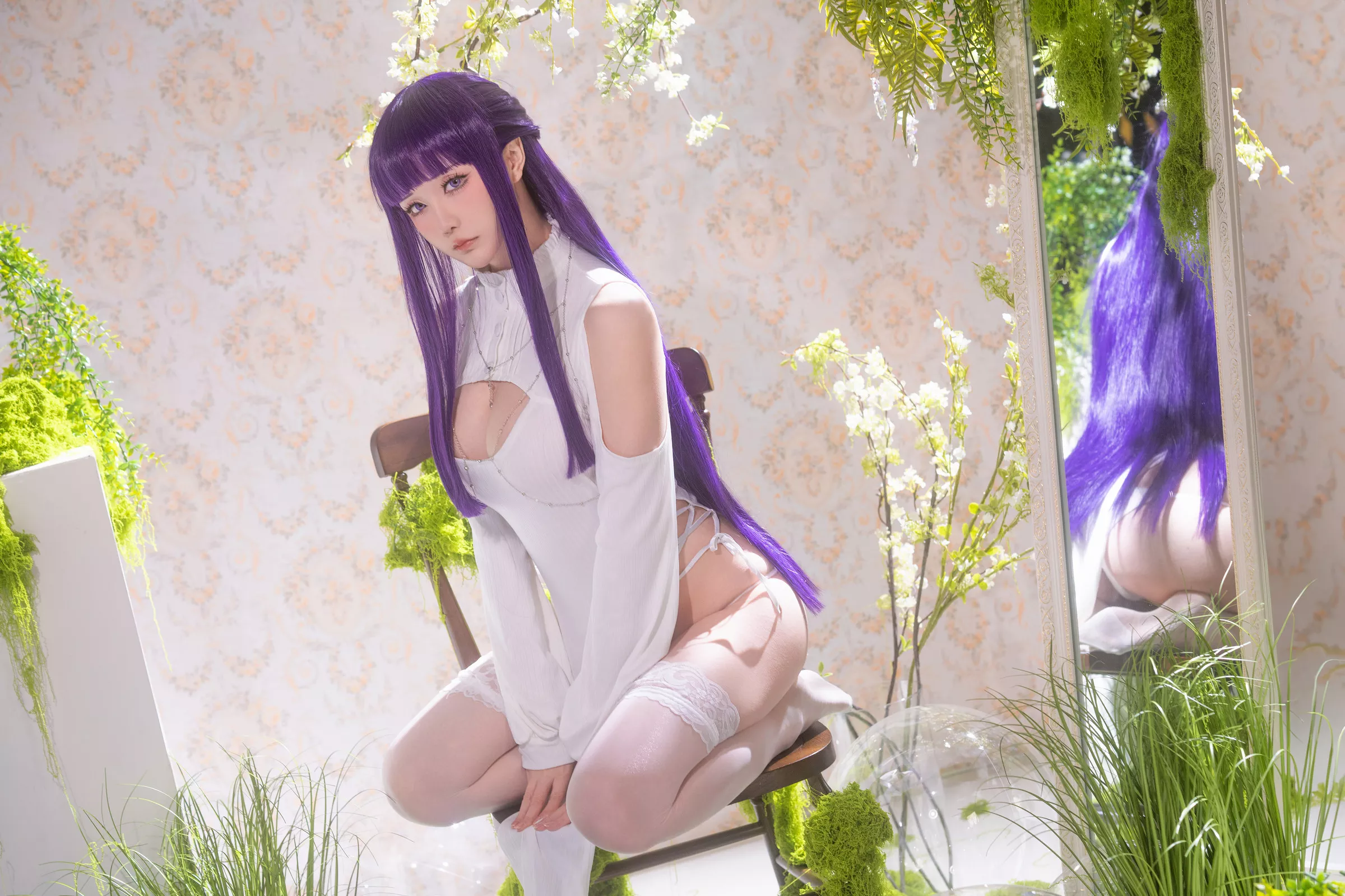 Coser小姐姐星之迟迟25年3月计划E菲伦同人主题白色旗袍配白丝袜秀完美身材性感写真67P