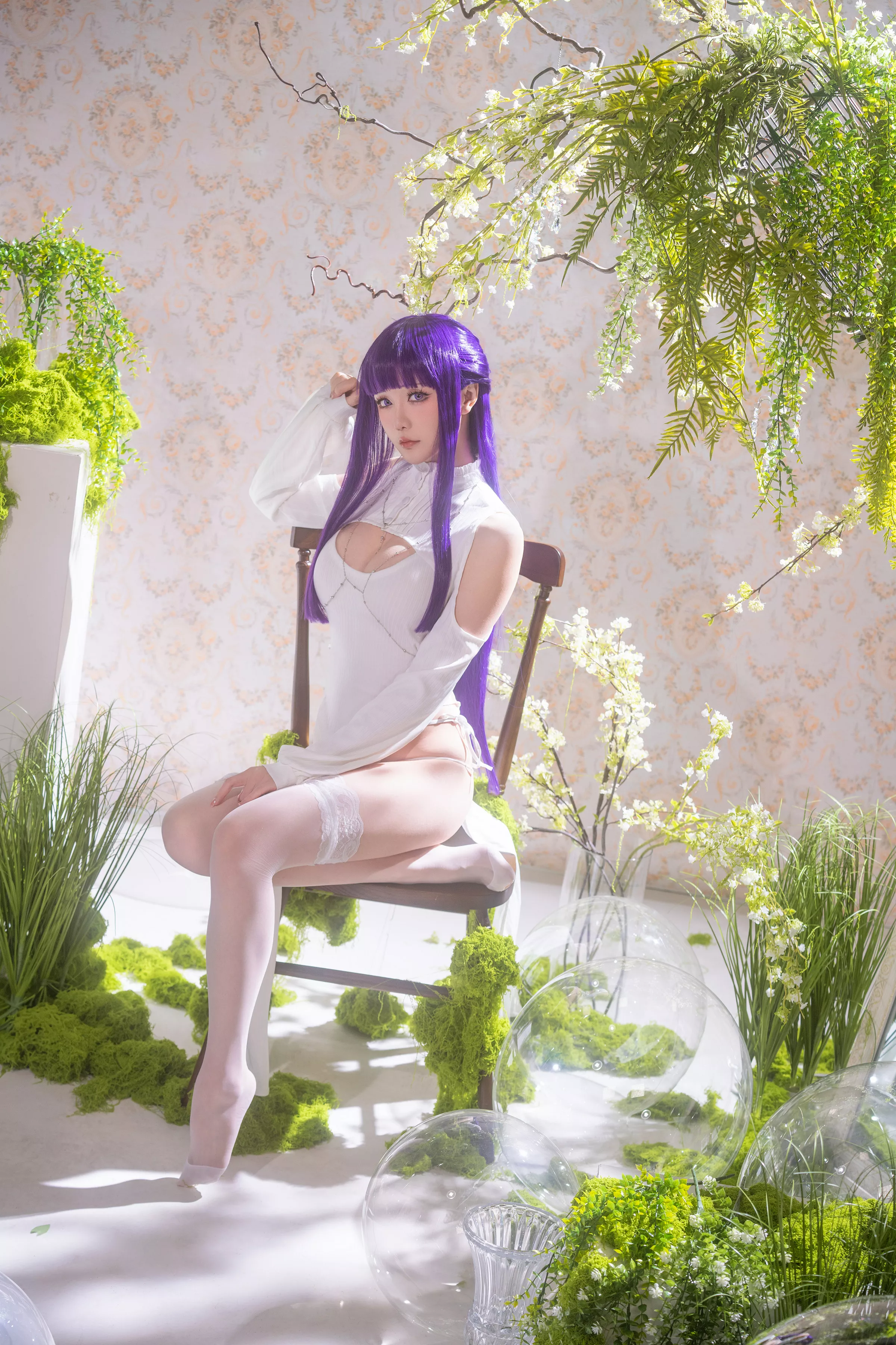 Coser小姐姐星之迟迟25年3月计划E菲伦同人主题白色旗袍配白丝袜秀完美身材性感写真67P