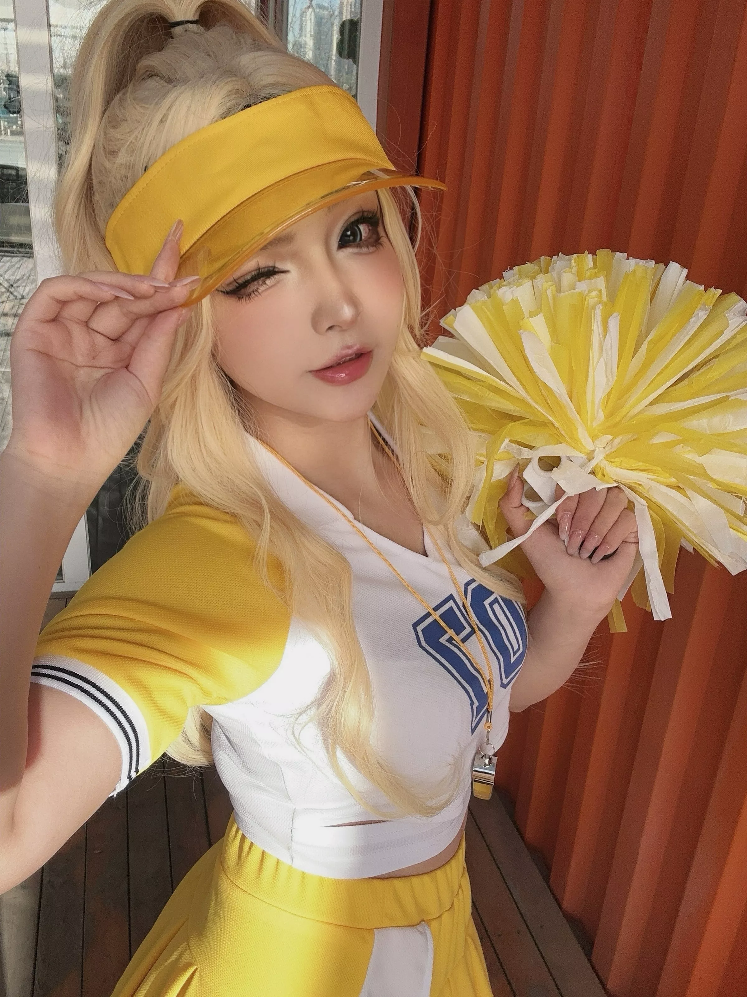 网络美女yuuhui玉汇美式甜心主题性感啦啦队服饰黄色短裙秀美腿翘臀撩人诱惑写真43P