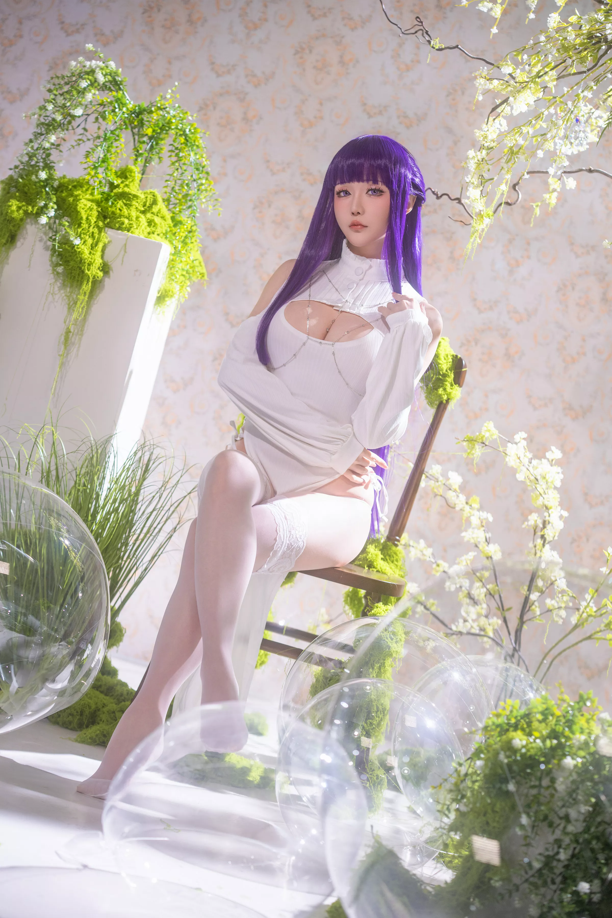 Coser小姐姐星之迟迟25年3月计划E菲伦同人主题白色旗袍配白丝袜秀完美身材性感写真67P