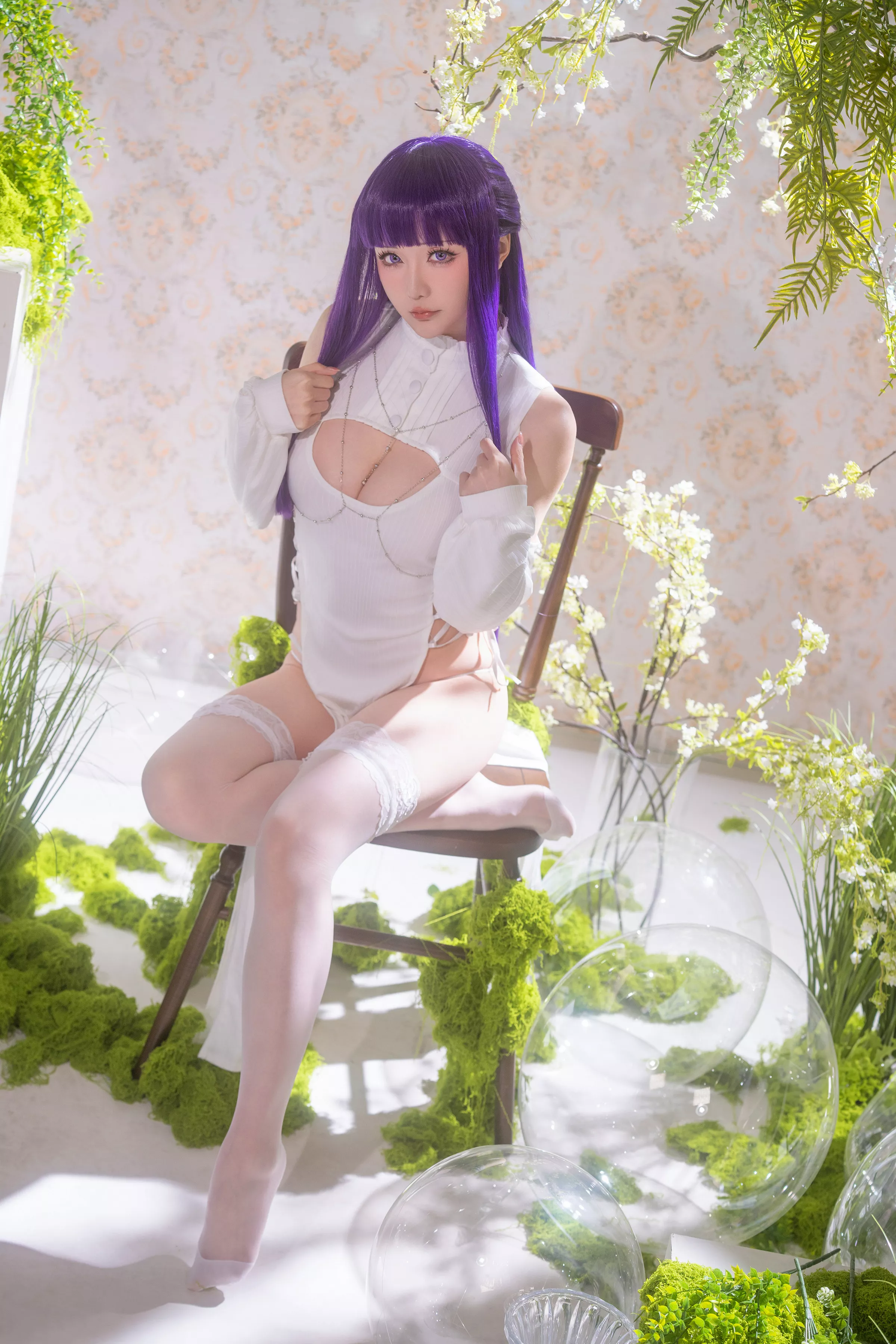 Coser小姐姐星之迟迟25年3月计划E菲伦同人主题白色旗袍配白丝袜秀完美身材性感写真67P