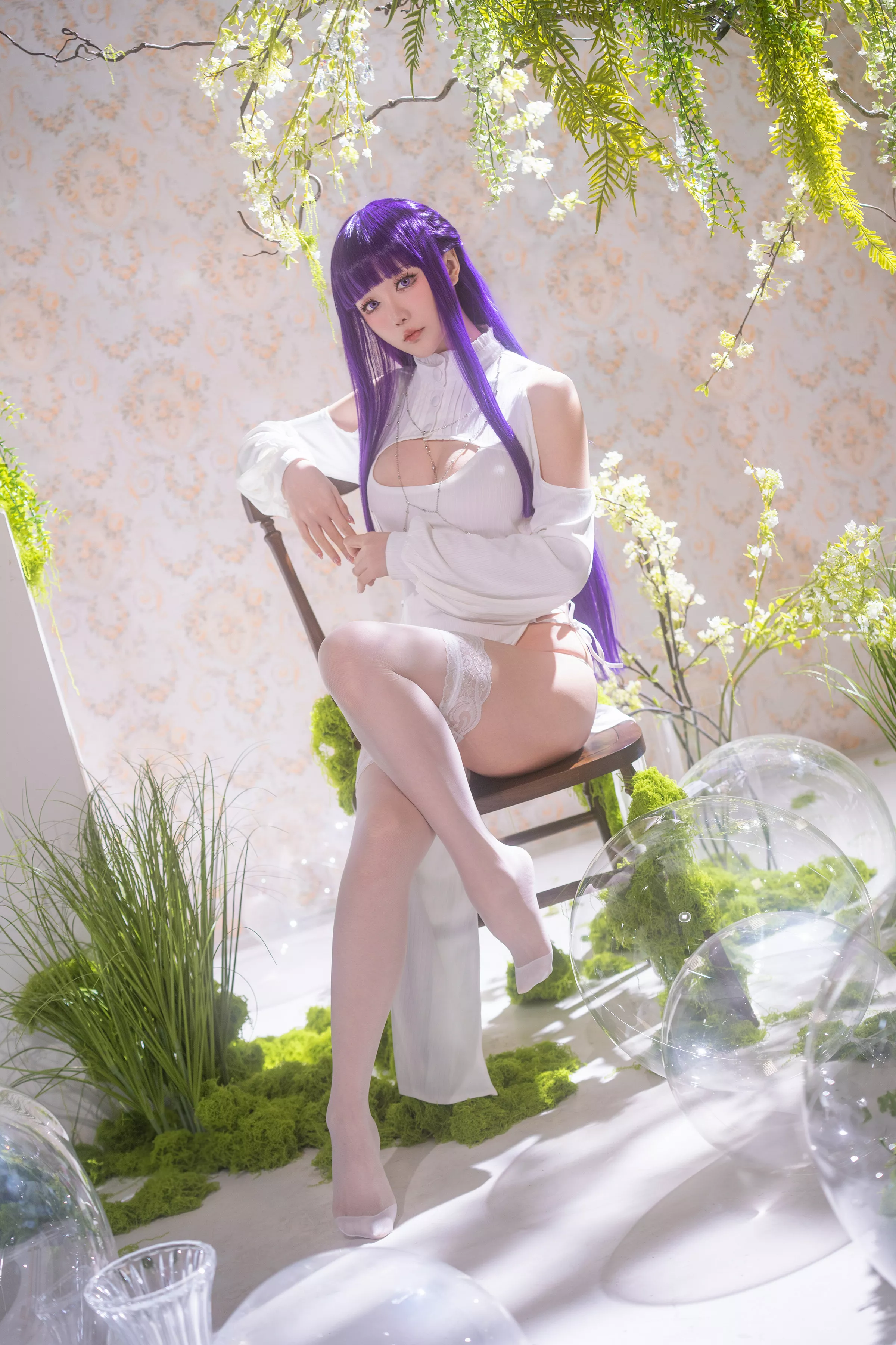 Coser小姐姐星之迟迟25年3月计划E菲伦同人主题白色旗袍配白丝袜秀完美身材性感写真67P