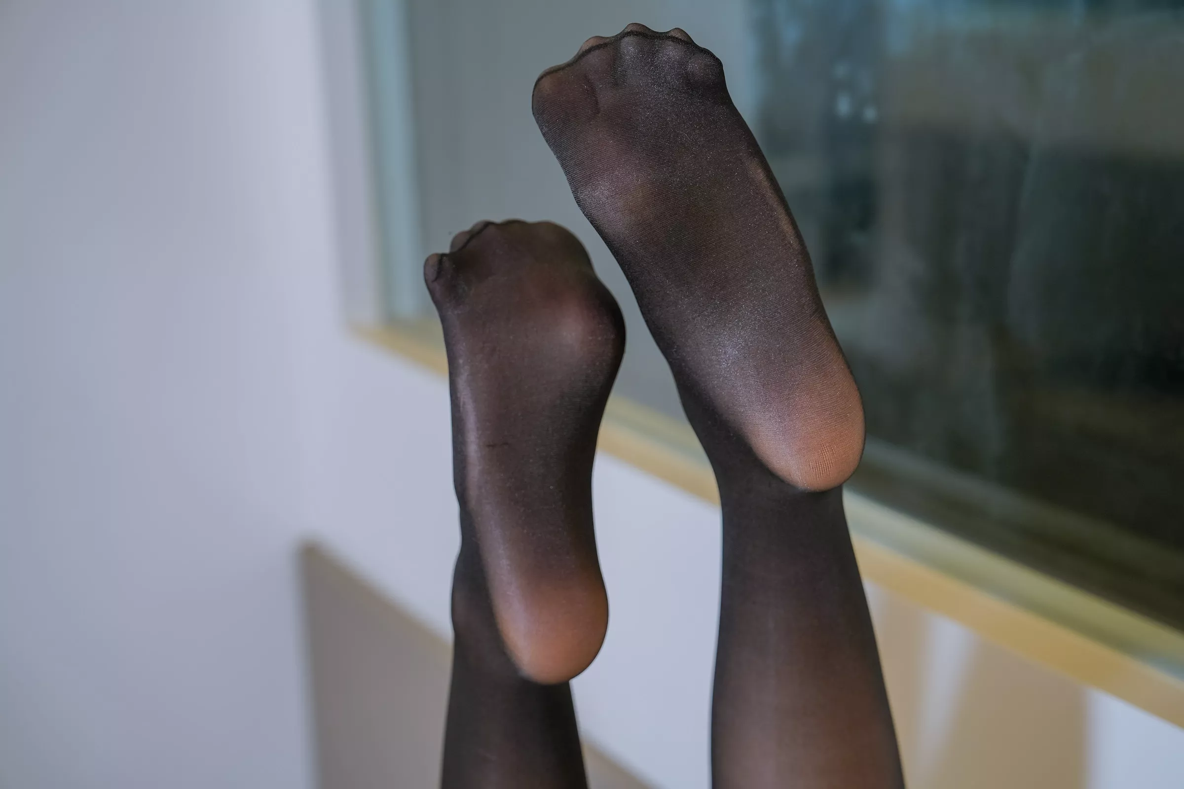 Coser美女云溪溪奶桃桃色幻想主题双人剧情性感红色情趣内衣配开档黑丝秀完美身材诱惑写真104P