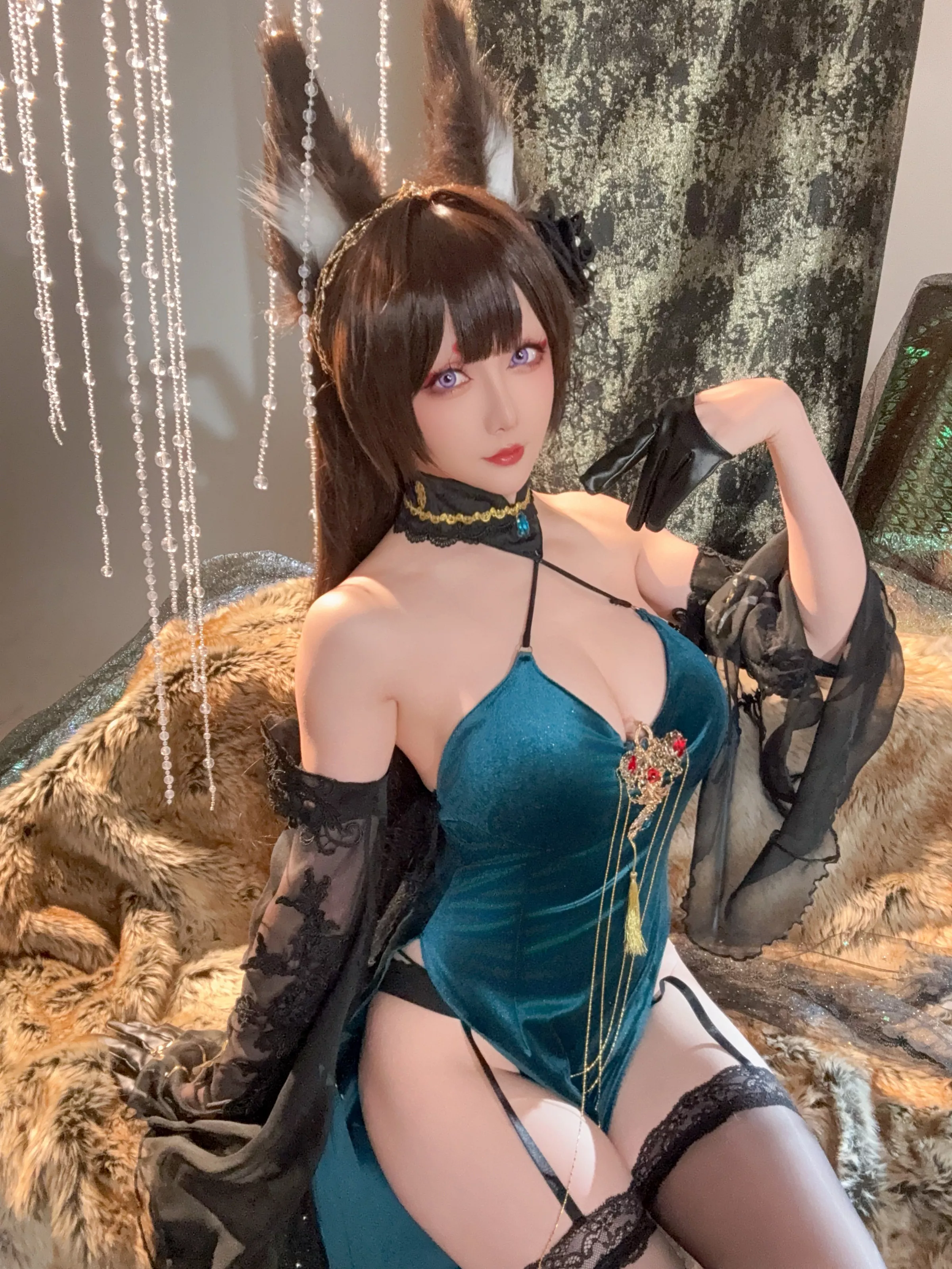 Coser小姐姐星之迟迟25年3月计划F碧蓝航线天城主题性感低胸服饰配黑丝吊袜秀美腿诱惑写真51P