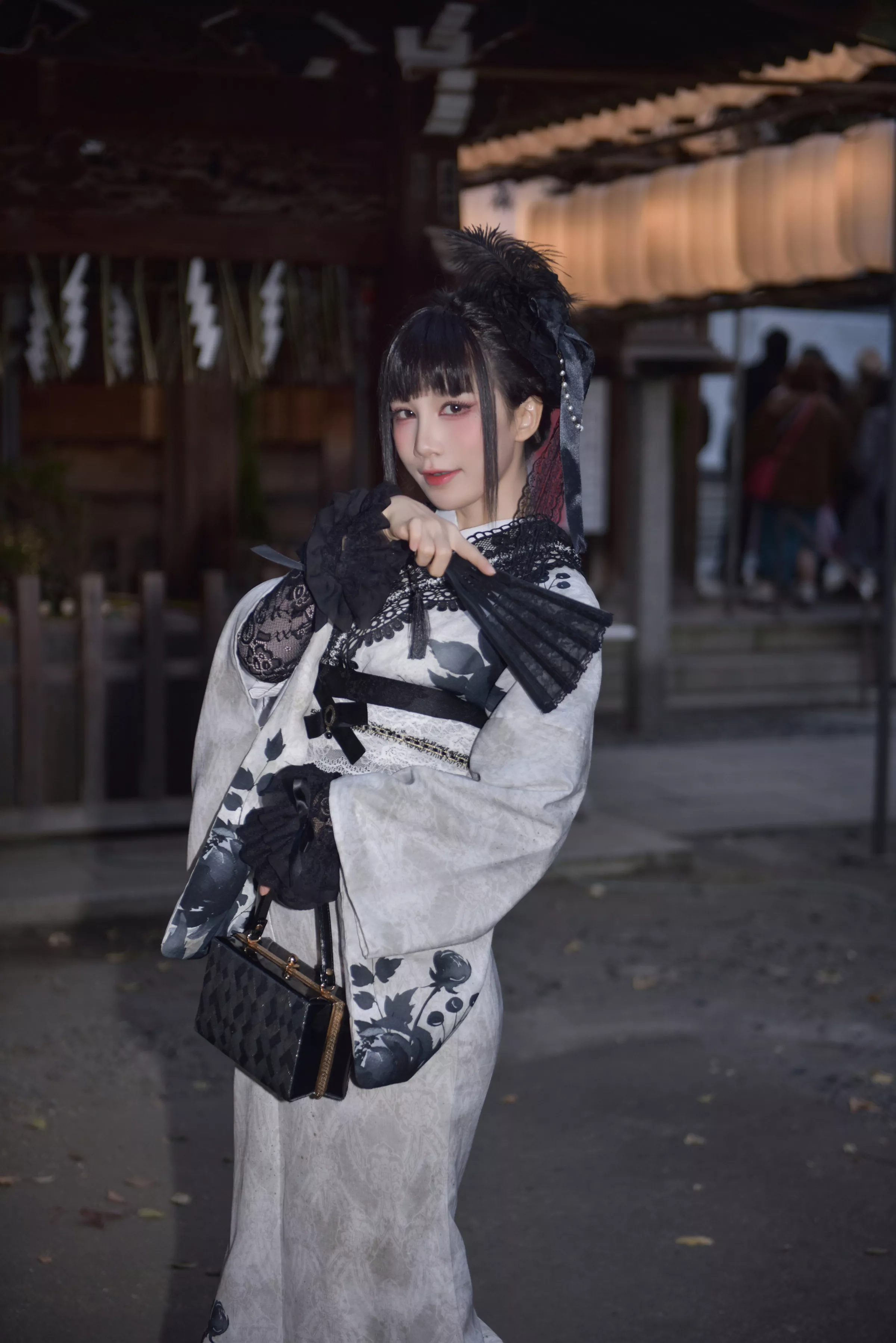 动漫博主水淼aqua黑色蕾丝和服+内衣主题性感黑色蕾丝内衣配黑丝吊袜秀完美身材诱惑写真69P