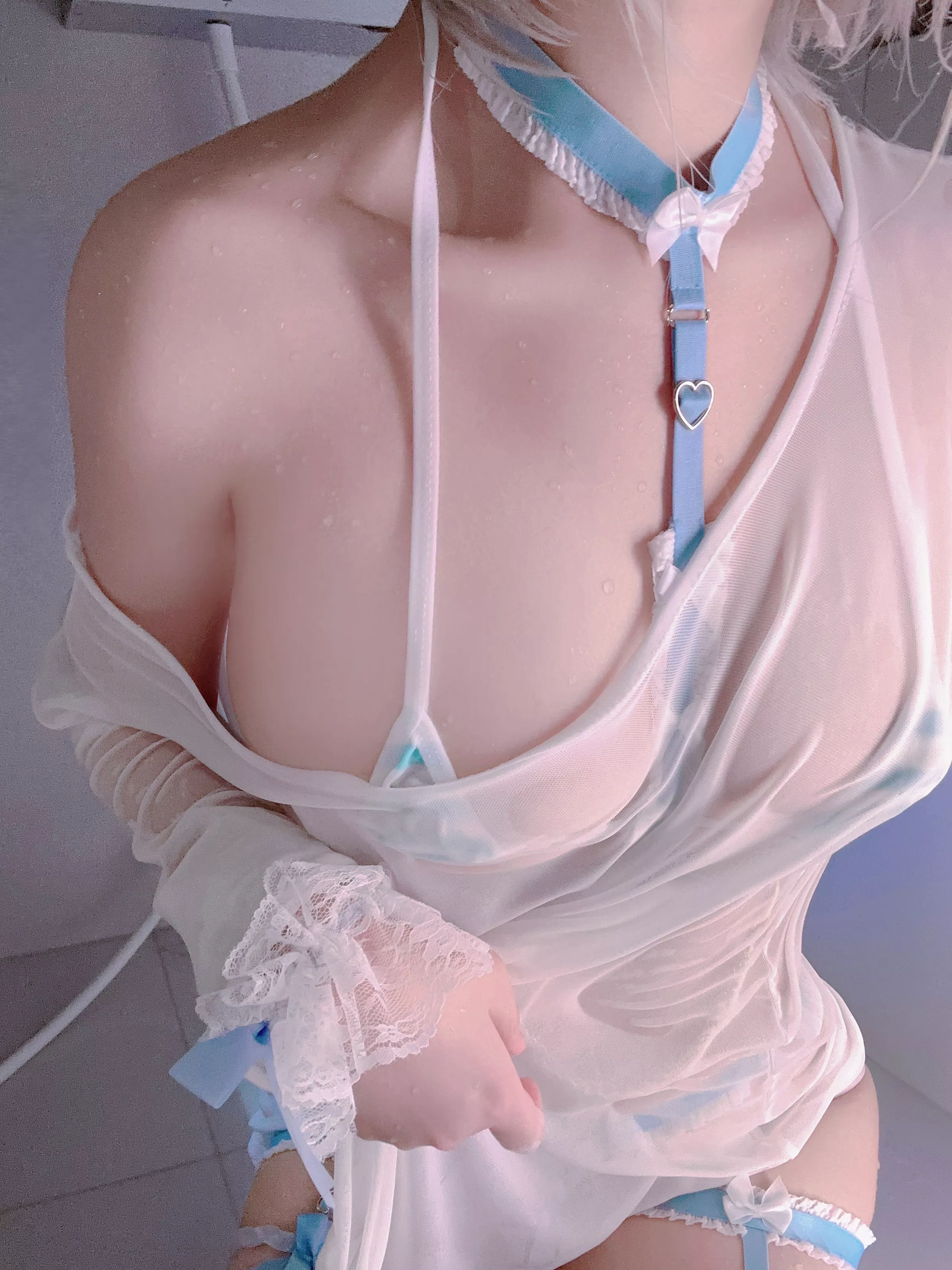 微博妹子三度_69水色猫猫系列主题性感蓝色比基尼+蓝色情趣内衣秀惹火身材诱惑写真63P