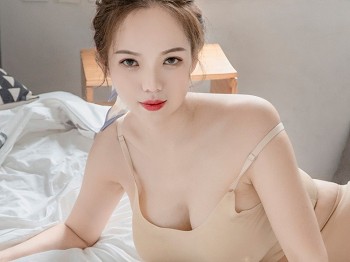 XiuRen第5221期_模特大美媚京私房紧身肉色瑜伽服半脱露浑圆翘臀撩人诱惑写真62P