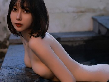 XiuRen第5283期_模特玥儿玥er澳门旅拍半脱露红色蕾丝内衣秀完美身材诱惑写真52P