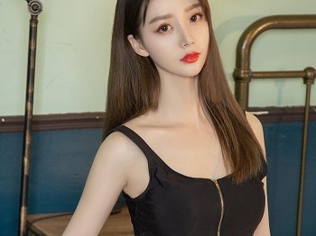 [Ugirls爱尤物]No.2381_模特徐肉肉私房性感JK制服+唐风旗袍秀完美身材诱惑写真35P
