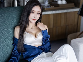 XiuRen第5790期_女神王馨瑶yanni蓝色上衣配白长裤半脱露性感内衣迷人诱惑写真90P