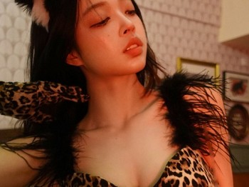 网络美女徐珺大哥毛绒豹猫主题私房性感豹纹连体内衣配黑丝裤袜完美诱惑写真27P