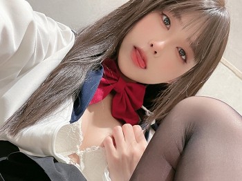 Coser美女布丁大法JK主题私房半脱露性感白色内衣配超薄黑丝秀翘臀诱惑写真30P