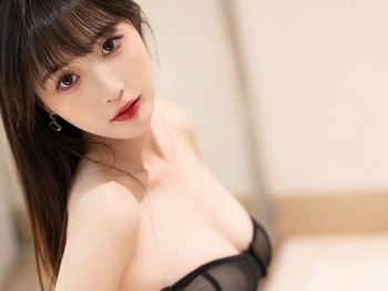 XiuRen第6953期_模特林星阑性感墨绿旗袍服饰+黑色薄纱内衣秀曼妙身姿诱惑写真81P