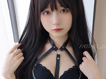 网络美女迷之呆梨学姐的黑丝诱惑主题脱JK制服露蕾丝内衣配黑丝吊袜诱惑写真67P