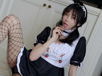 XiuRen第7217期_模特玥儿玥er黑白色女仆服露性感薄透内衣秀完美身材诱惑写真75P