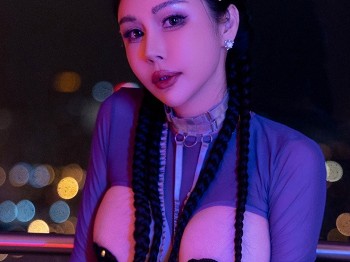 XiuRen第7383期_模特田冰冰性感蓝色薄纱情趣服饰露傲人豪乳遮点惹火诱惑写真61P