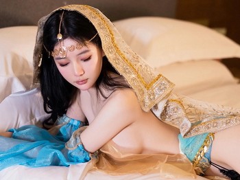 XiuRen第7469期_模特幼幼性感蓝色西域舞娘短裙露黑色内裤秀白嫩美腿诱惑写真82P