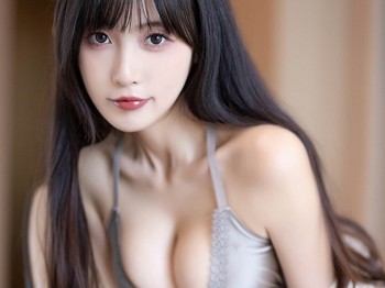 XiuRen第7745期_模特林星阑性感杏色上衣配短裙露原色丝袜秀苗条身材诱惑写真83P
