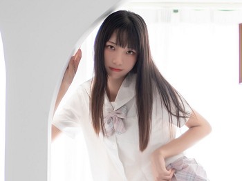 网络美女西瓜少女JK校服2主题性感白T配粉色格子裙露超薄白丝秀翘臀美腿诱惑写真39P