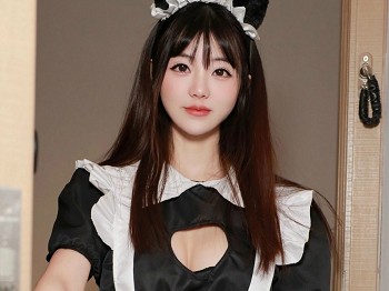 [XiuRen秀人网]No.9686_模特佘贝拉Bella性感黑白女仆装配白色丝袜秀完美身材诱惑写真82P
