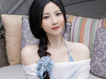 XiuRen第10377期_模特鱼子酱Fish白色轻透服饰露蓝色比基尼秀曼妙身姿诱惑写真80P